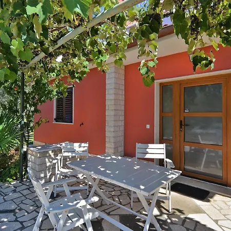 Apartment Fuer 5 Personen Ca 55 Qm In Stinjan, Istrien Istrische Riviera Stinjan